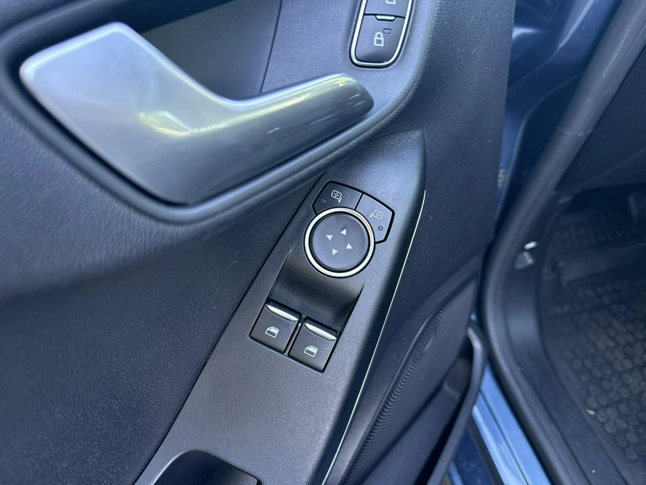 Ford Fiesta - Zdjęcie 21