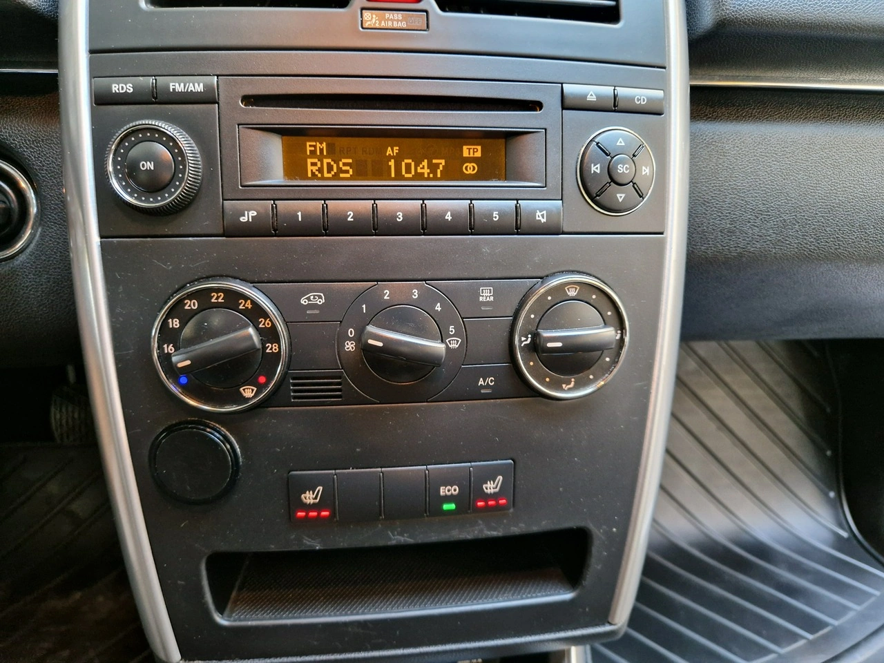 Mercedes B 180 - Zdjęcie 13