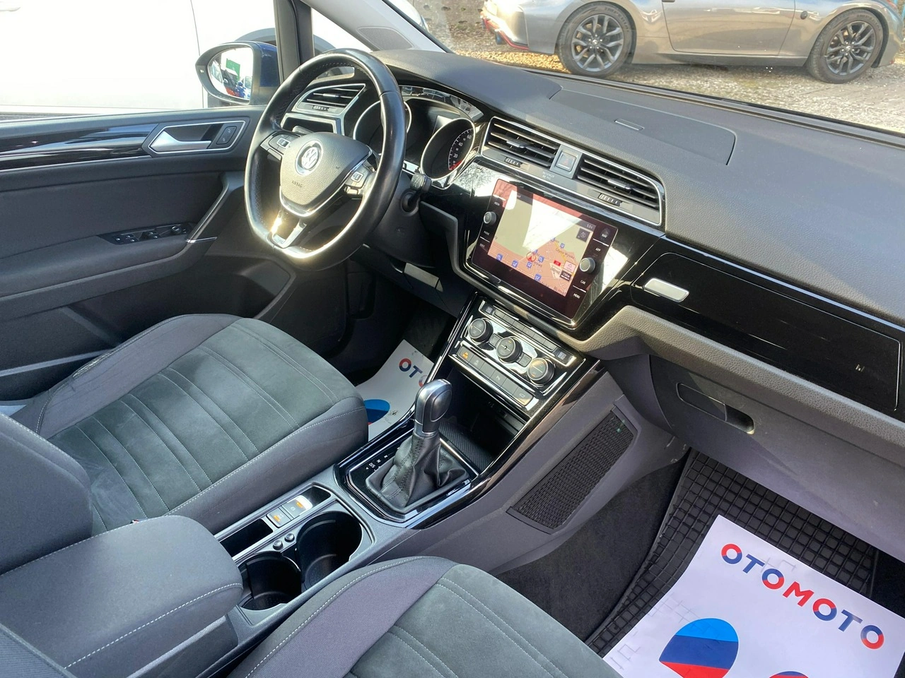 Volkswagen Touran - Zdjęcie 1