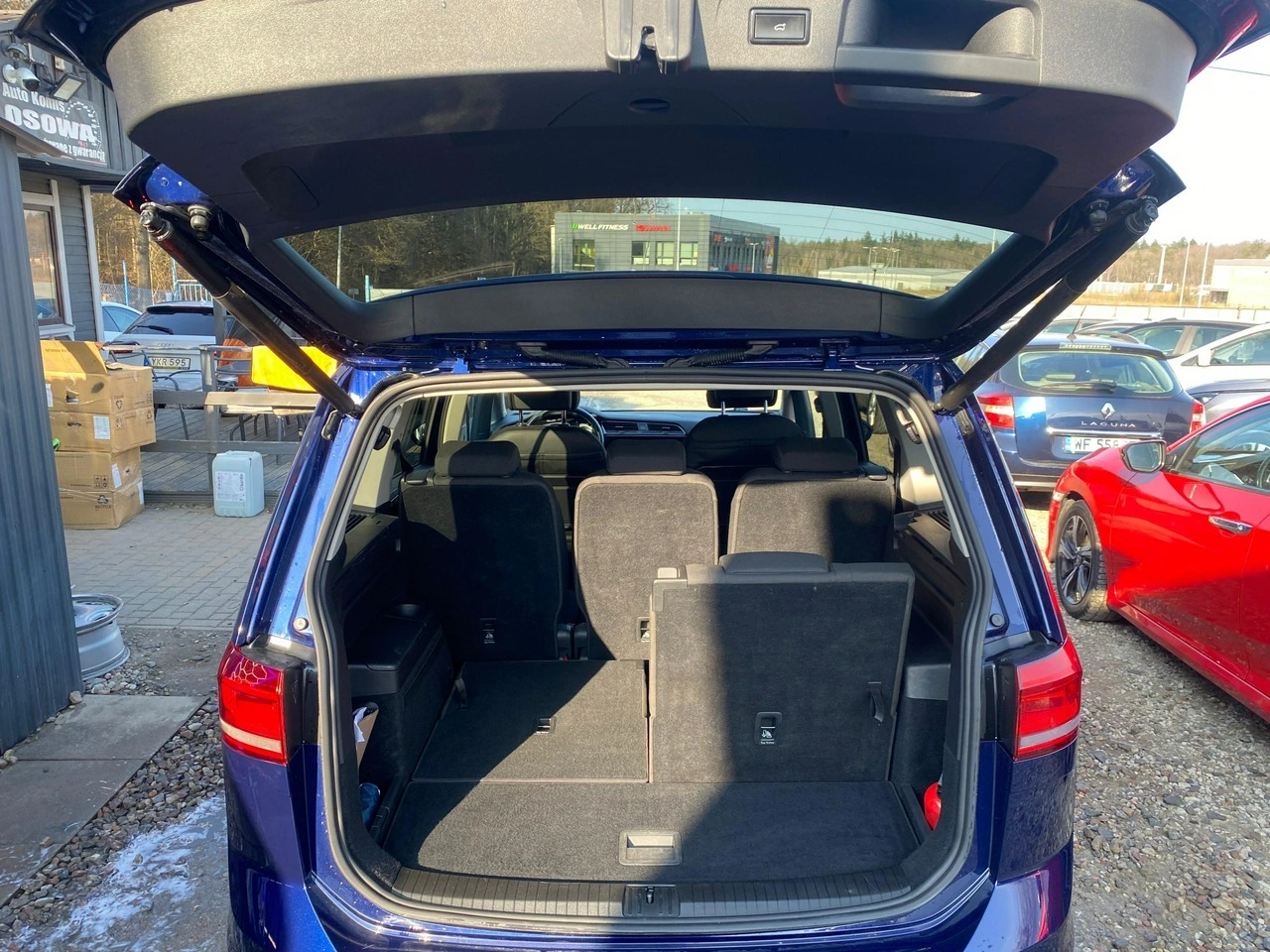 Volkswagen Touran - Zdjęcie 49