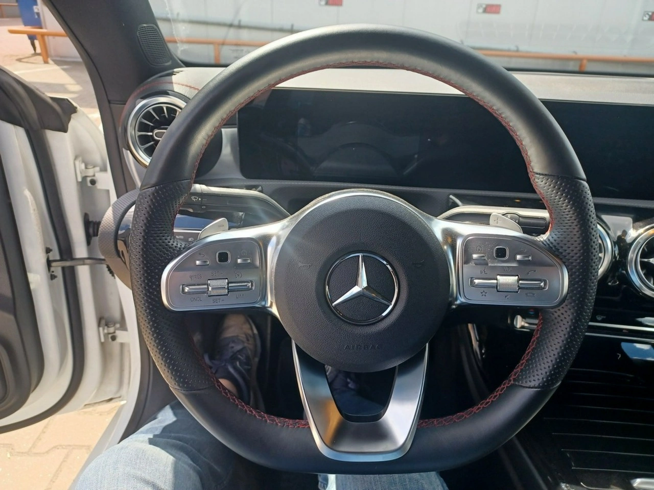 Mercedes CLA 200 - Zdjęcie 10