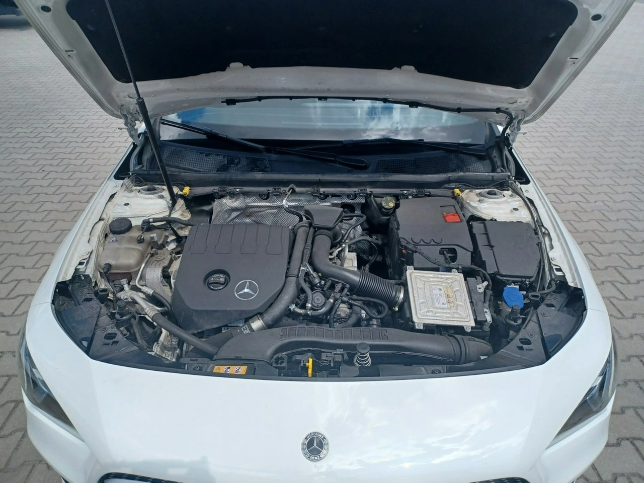 Mercedes CLA 200 - Zdjęcie 24