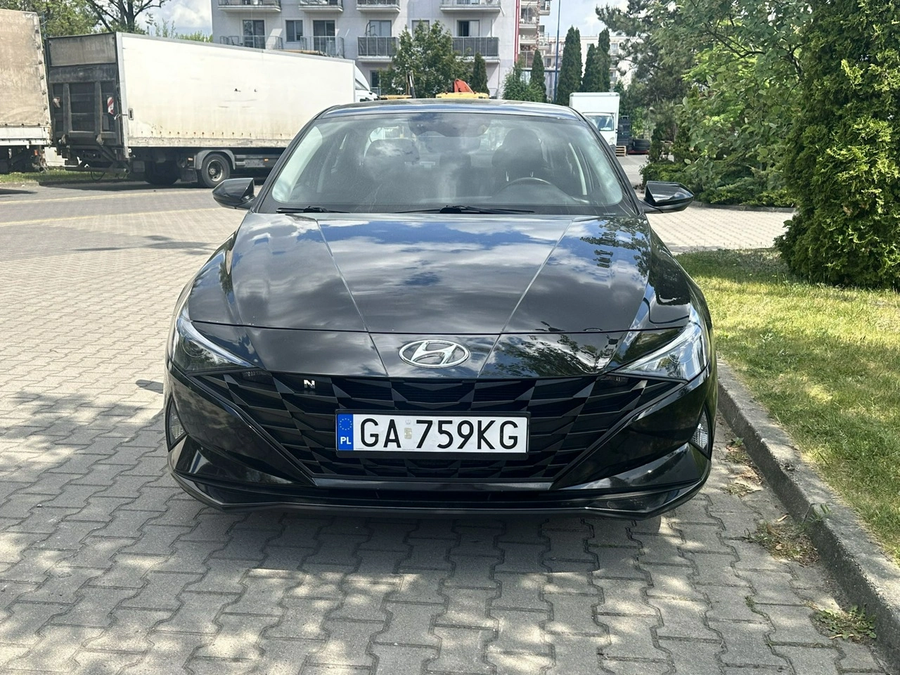 Hyundai Elantra - Zdjęcie 1