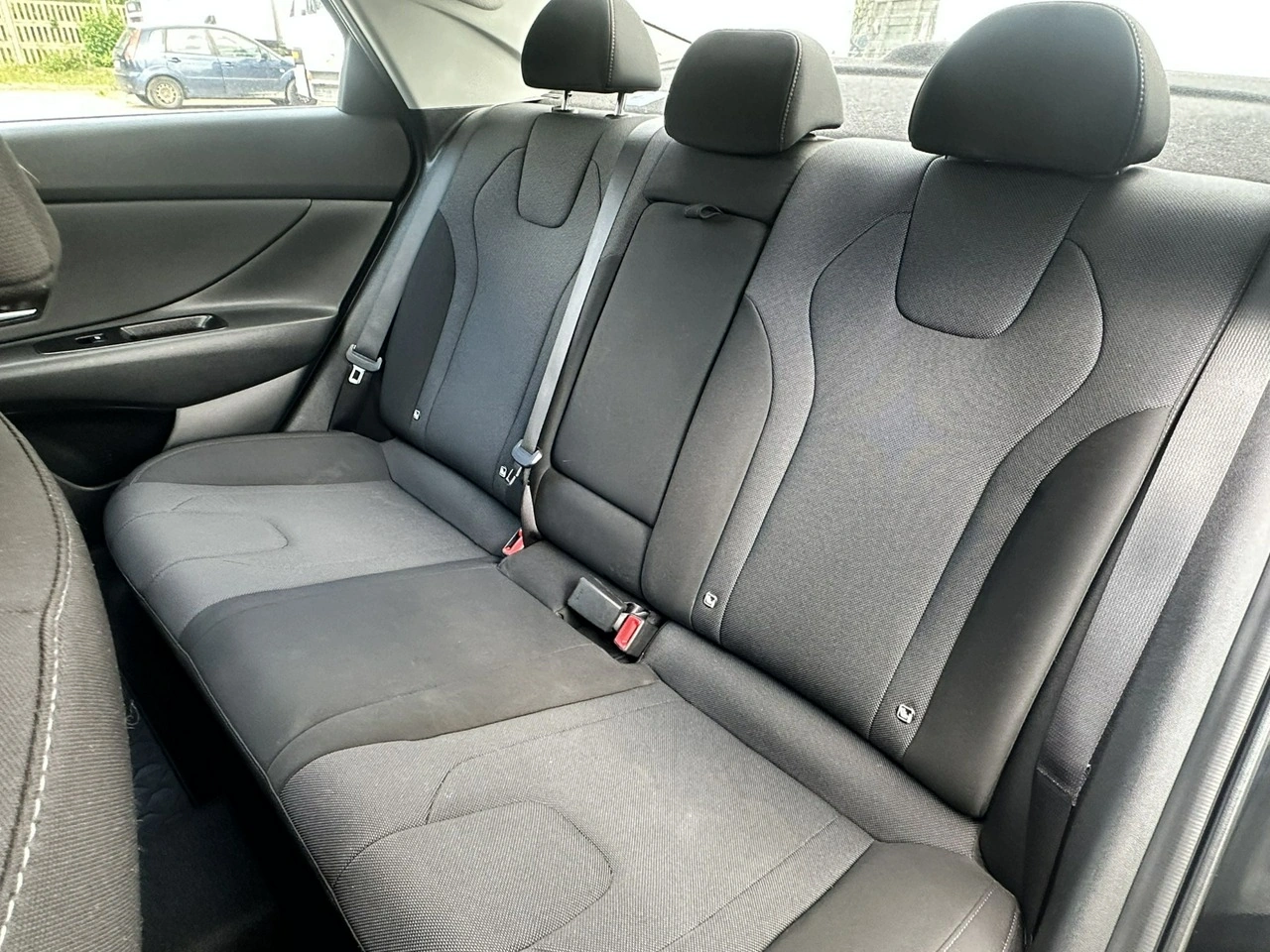 Hyundai Elantra - Zdjęcie 42