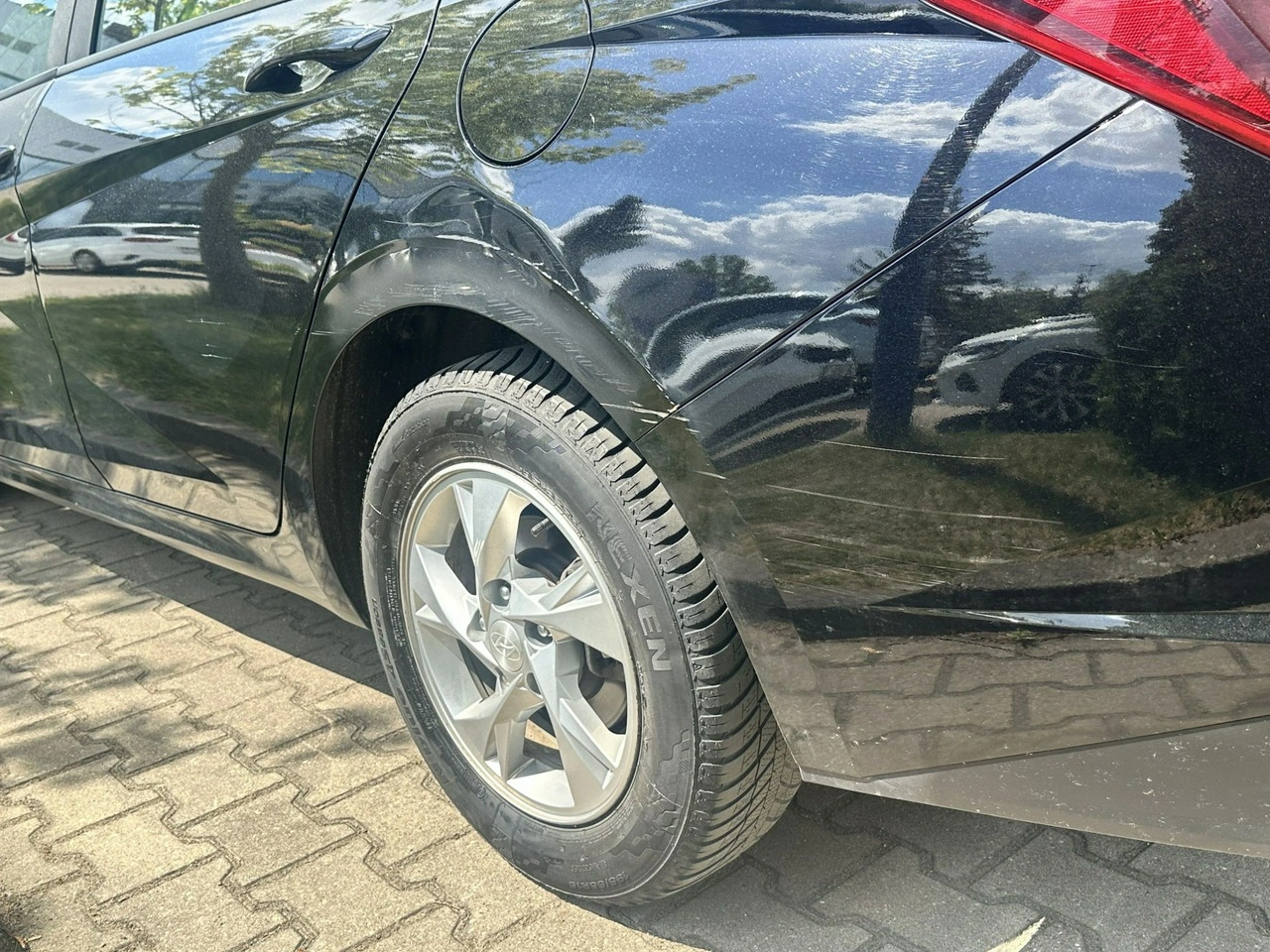 Hyundai Elantra - Zdjęcie 45
