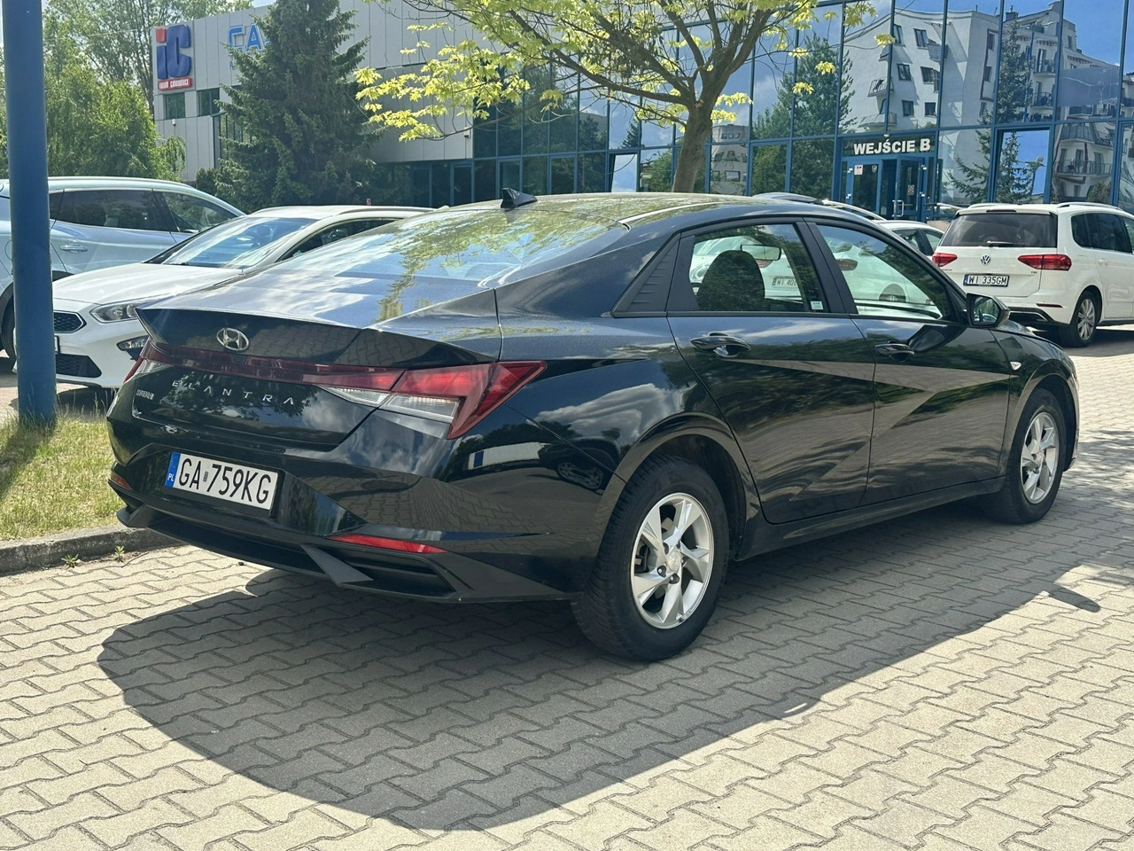Hyundai Elantra - Zdjęcie 5