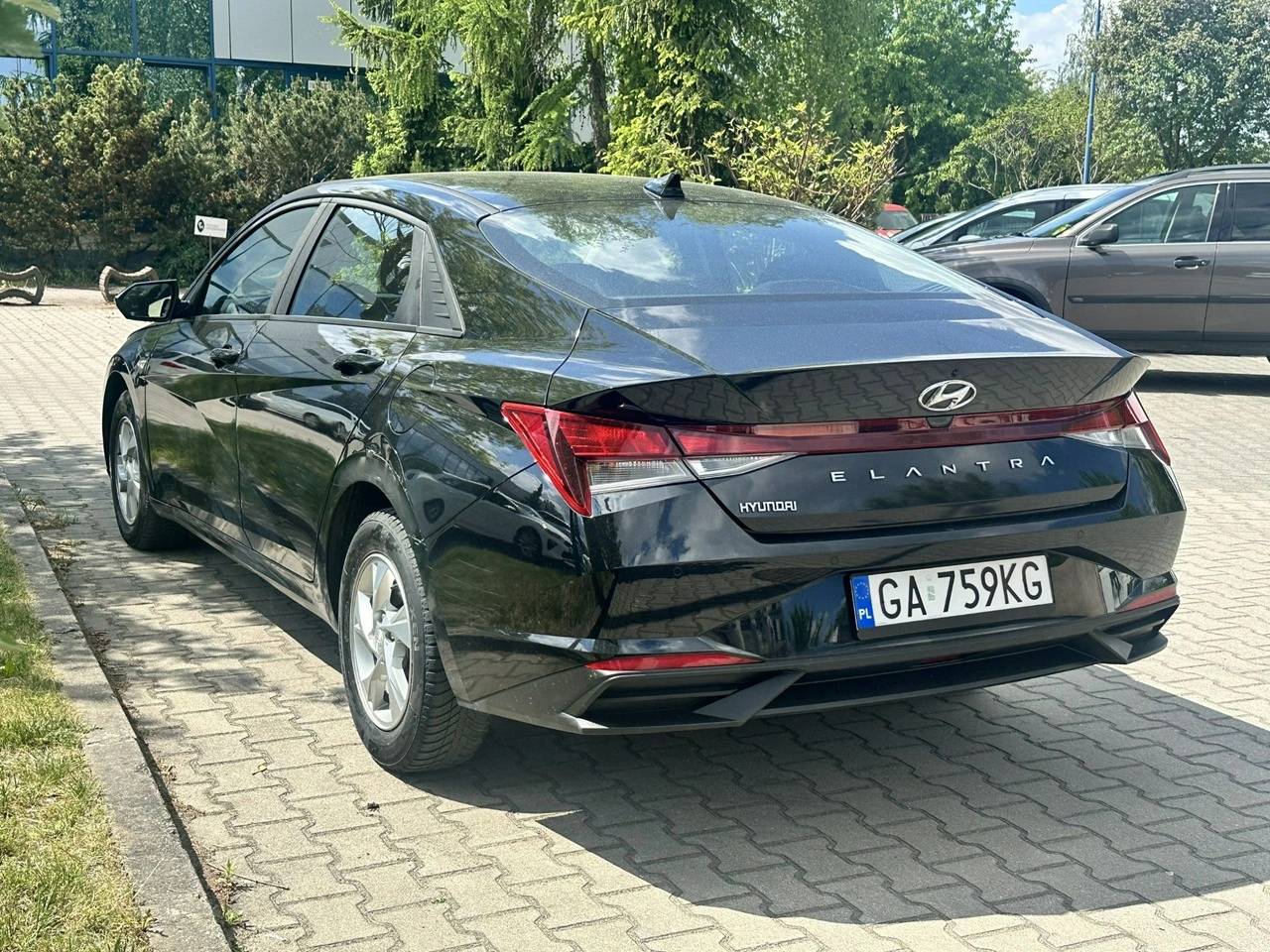 Hyundai Elantra - Zdjęcie 7