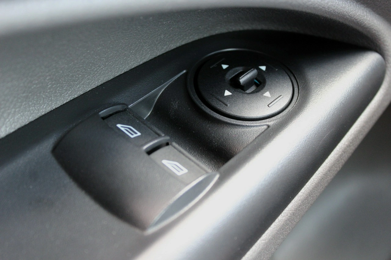 Ford Transit Connect - Zdjęcie 17
