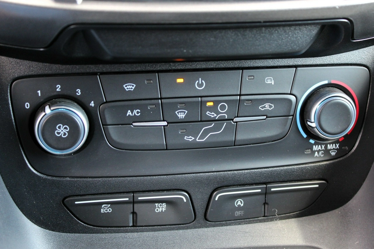 Ford Transit Connect - Zdjęcie 18
