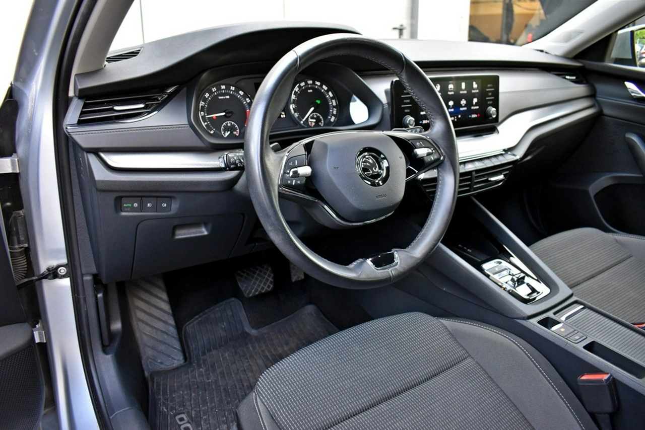 Skoda Octavia - Zdjęcie 9
