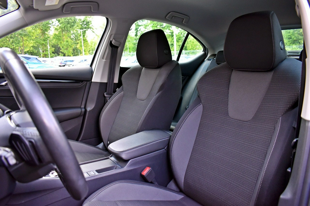Skoda Octavia - Zdjęcie 10