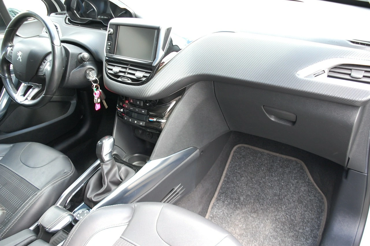 Peugeot 2008 - Zdjęcie 23