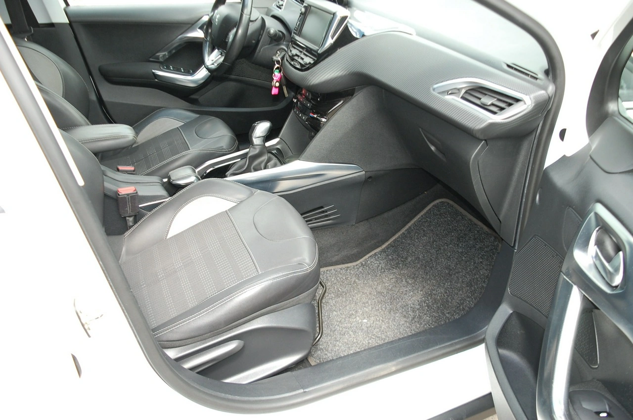 Peugeot 2008 - Zdjęcie 6