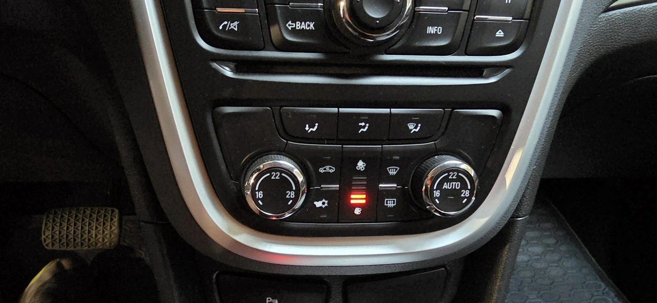 Opel Mokka - Zdjęcie 18