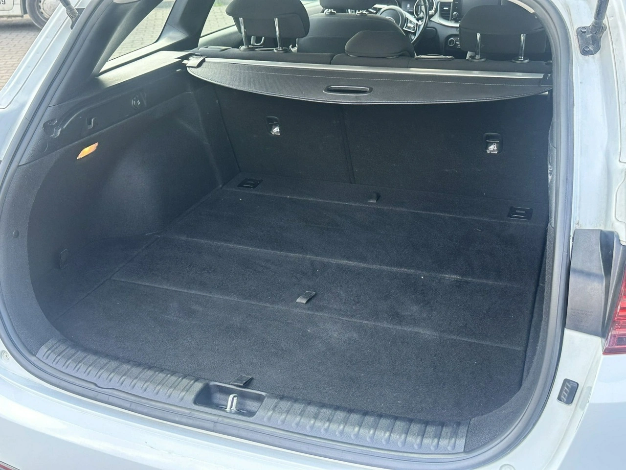 Kia Ceed - Zdjęcie 10