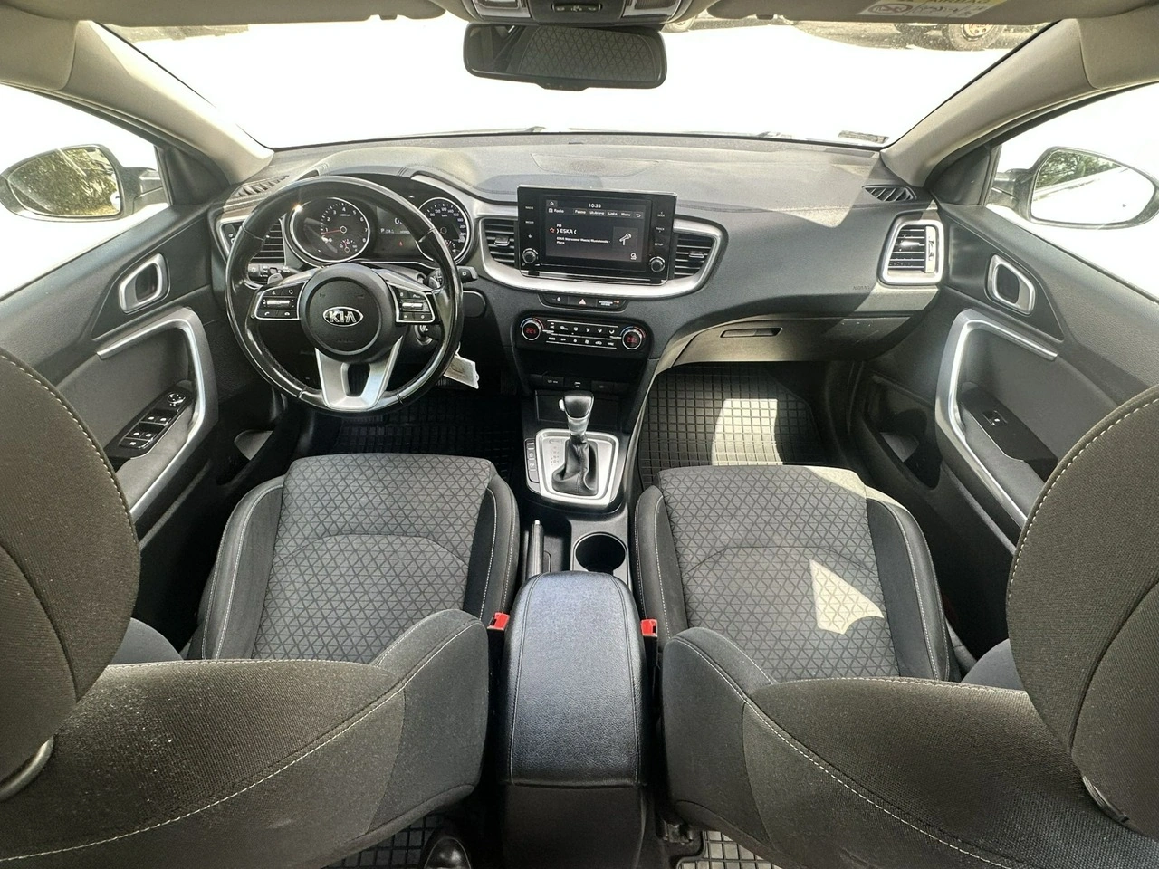 Kia Ceed - Zdjęcie 18