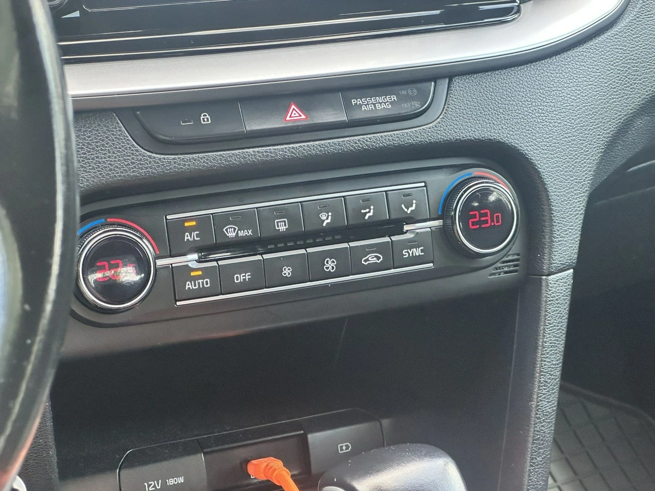 Kia Ceed - Zdjęcie 33