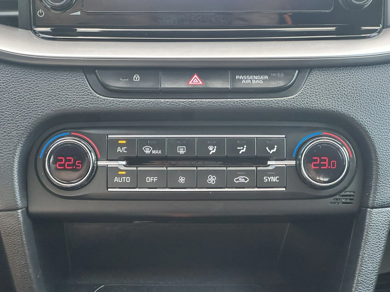 Kia Ceed - Zdjęcie 34