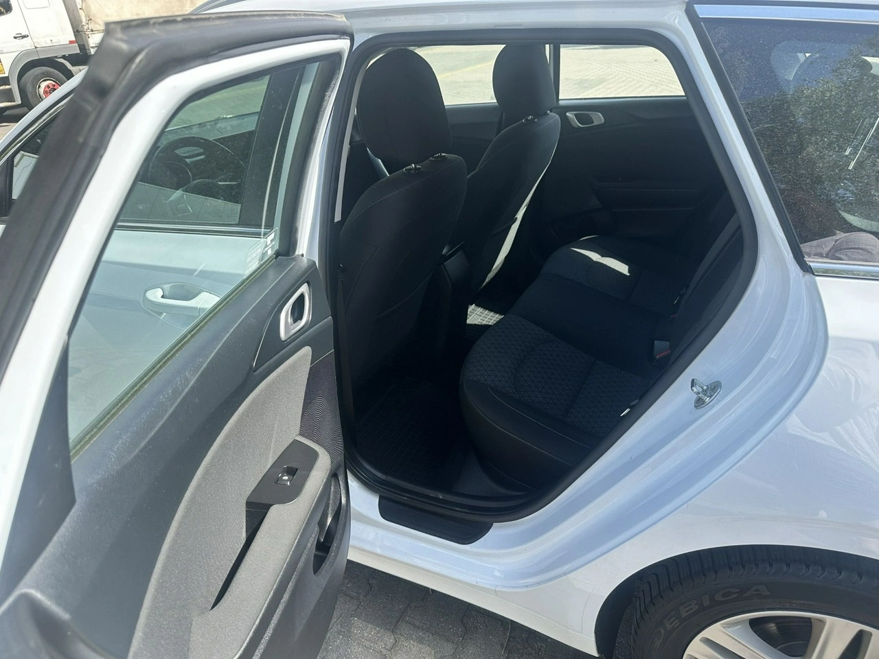 Kia Ceed - Zdjęcie 44