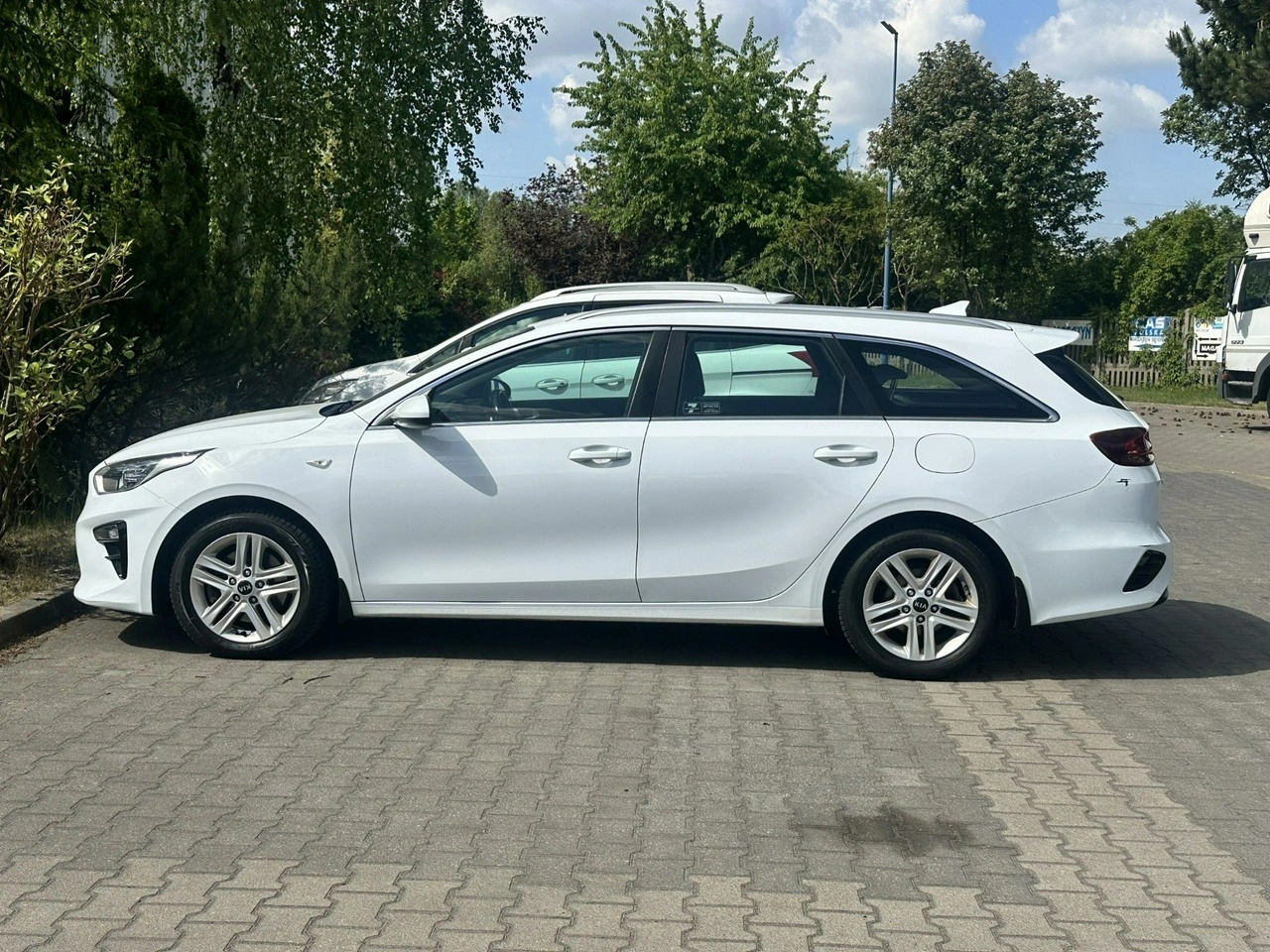 Kia Ceed - Zdjęcie 7