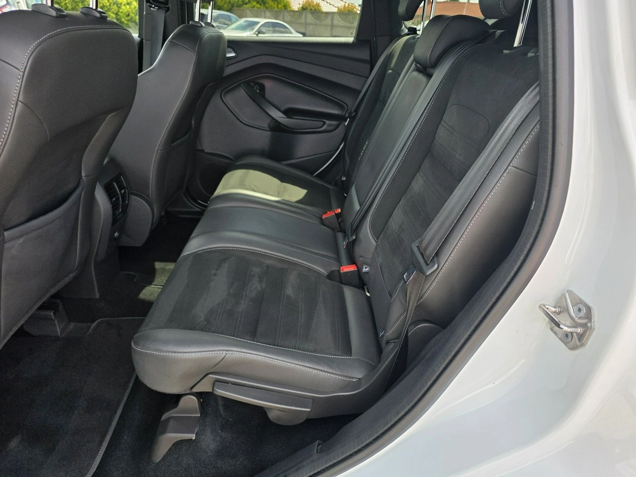 Ford Kuga - Zdjęcie 22