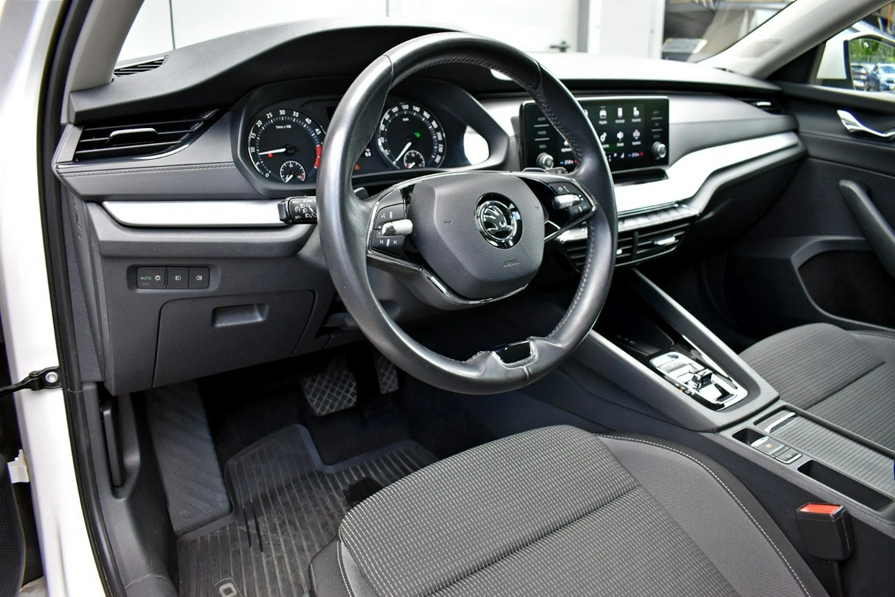 Skoda Octavia - Zdjęcie 9