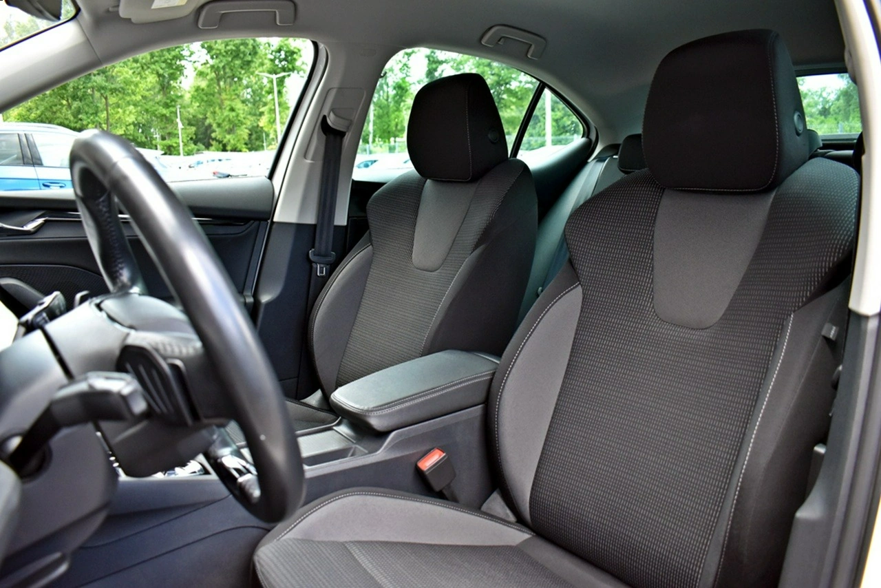 Skoda Octavia - Zdjęcie 10