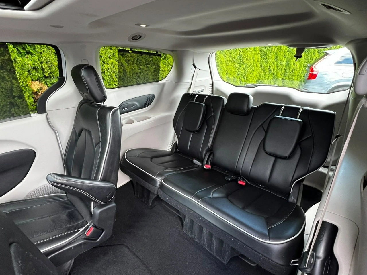 Chrysler Pacifica - Zdjęcie 13
