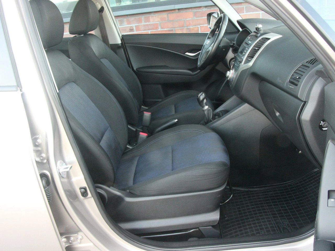Hyundai ix20 - Zdjęcie 38