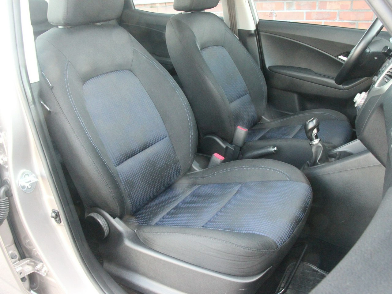 Hyundai ix20 - Zdjęcie 37