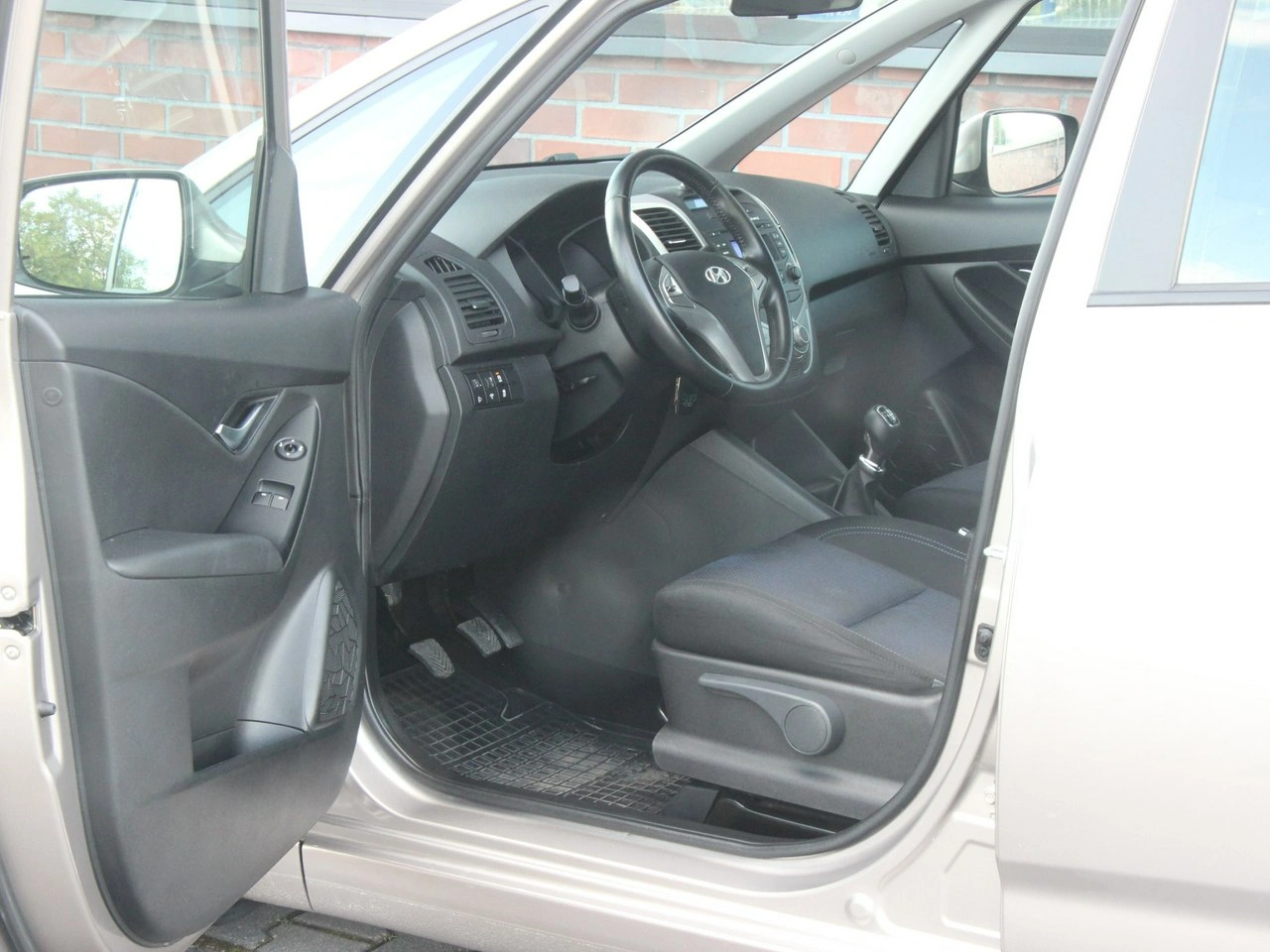 Hyundai ix20 - Zdjęcie 11