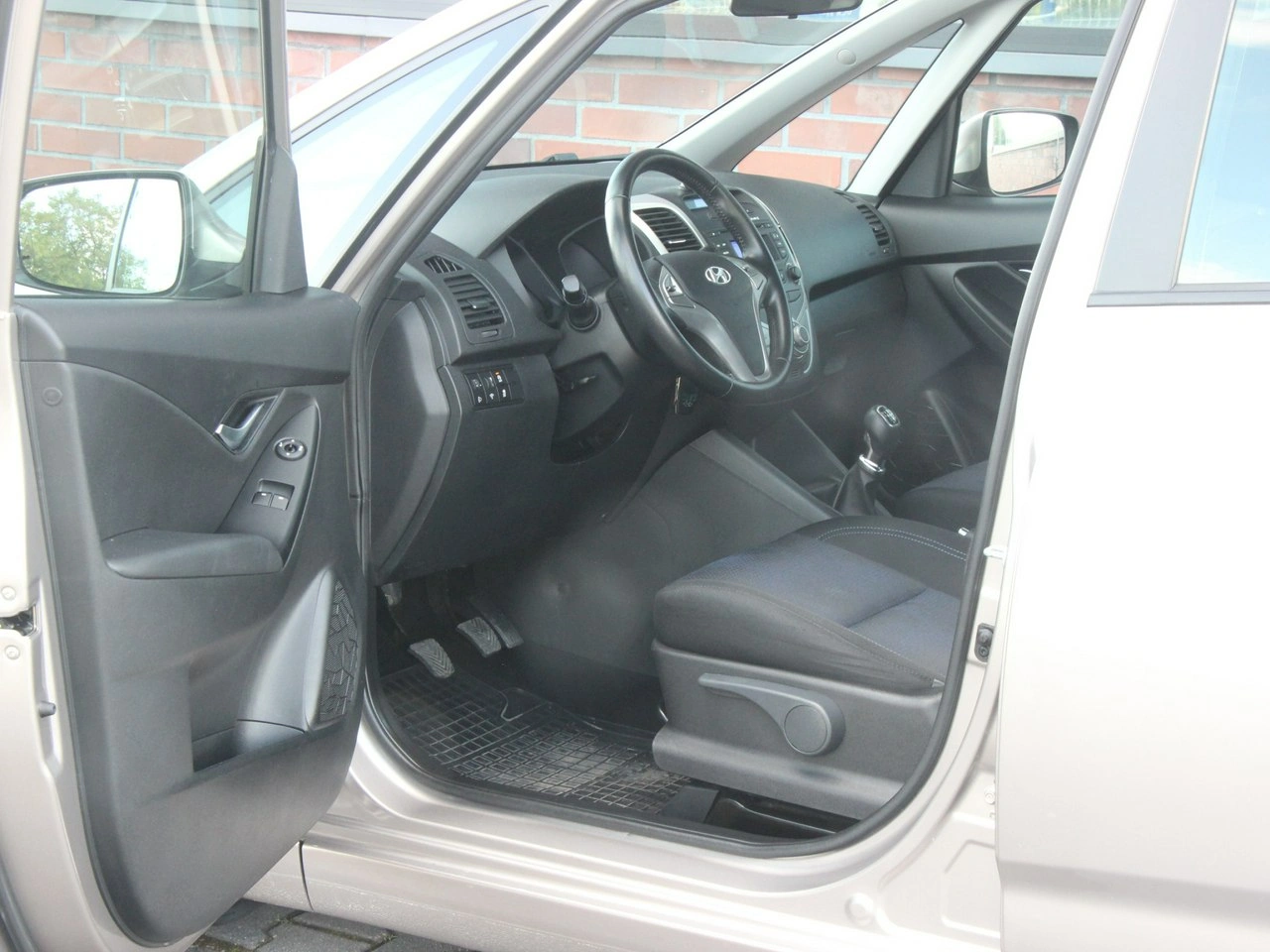 Hyundai ix20 - Zdjęcie 11