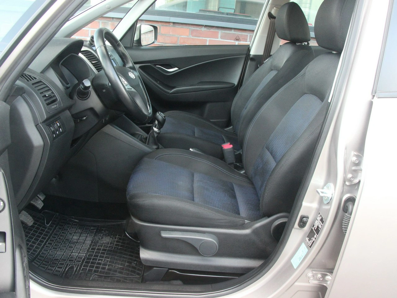 Hyundai ix20 - Zdjęcie 9