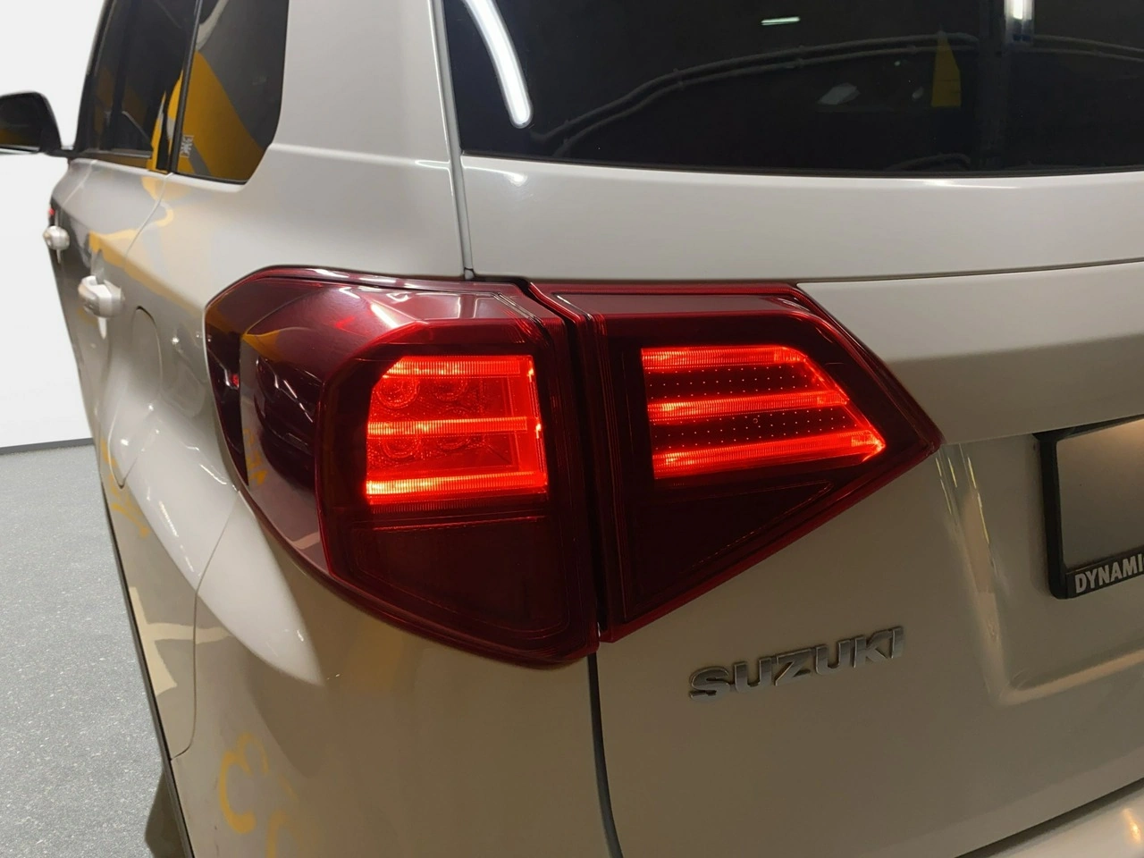 Suzuki Vitara - Zdjęcie 10
