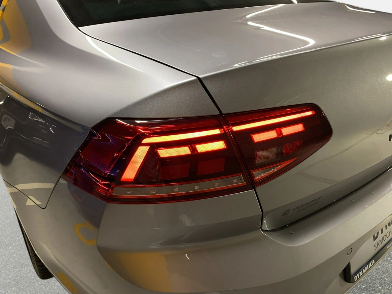 Volkswagen Passat - Zdjęcie 10