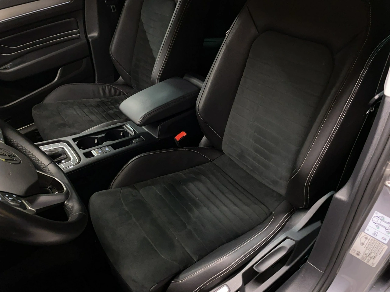 Volkswagen Passat - Zdjęcie 13