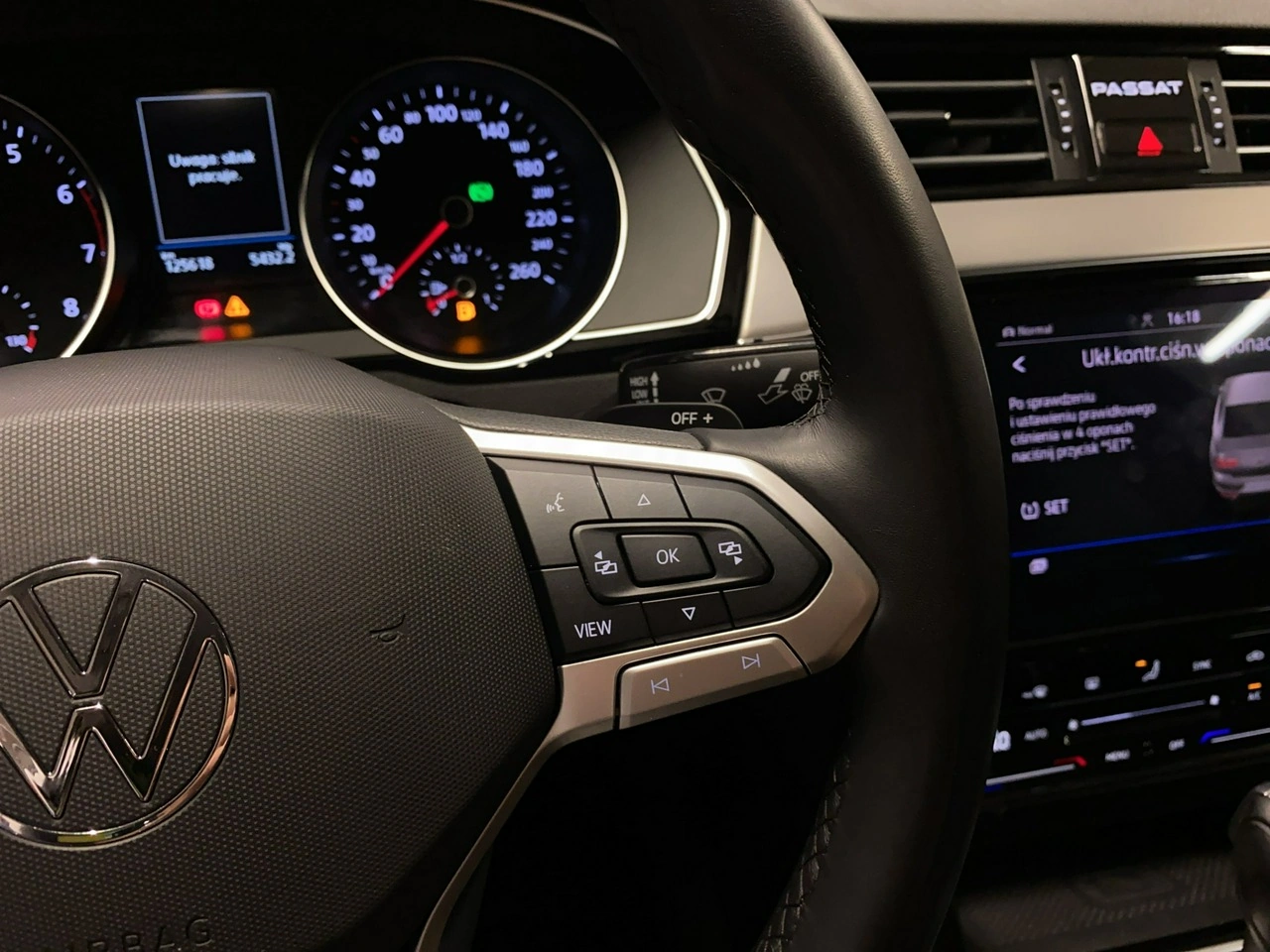 Volkswagen Passat - Zdjęcie 21
