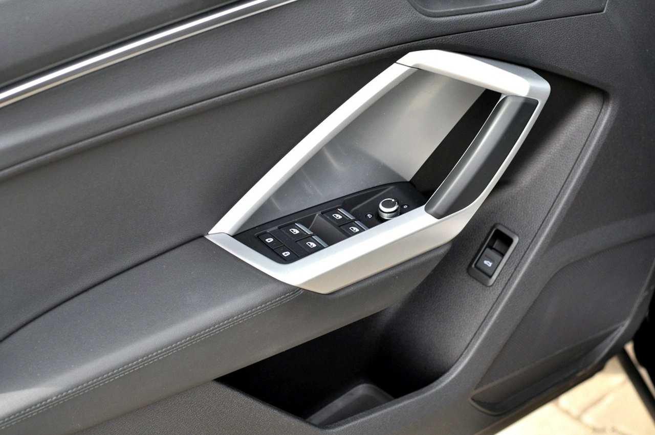 Audi Q3 - Zdjęcie 17