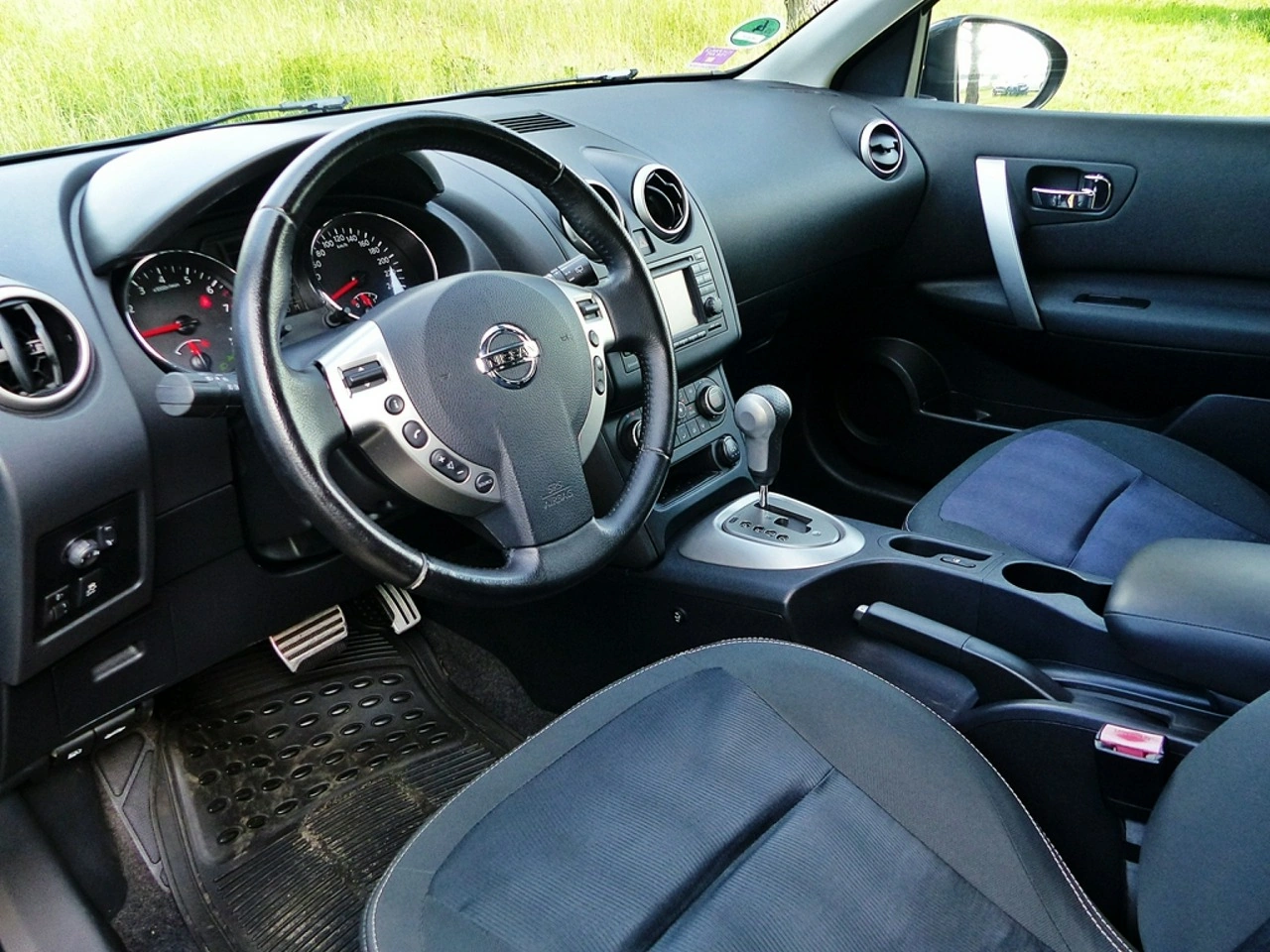 Nissan Qashqai - Zdjęcie 17