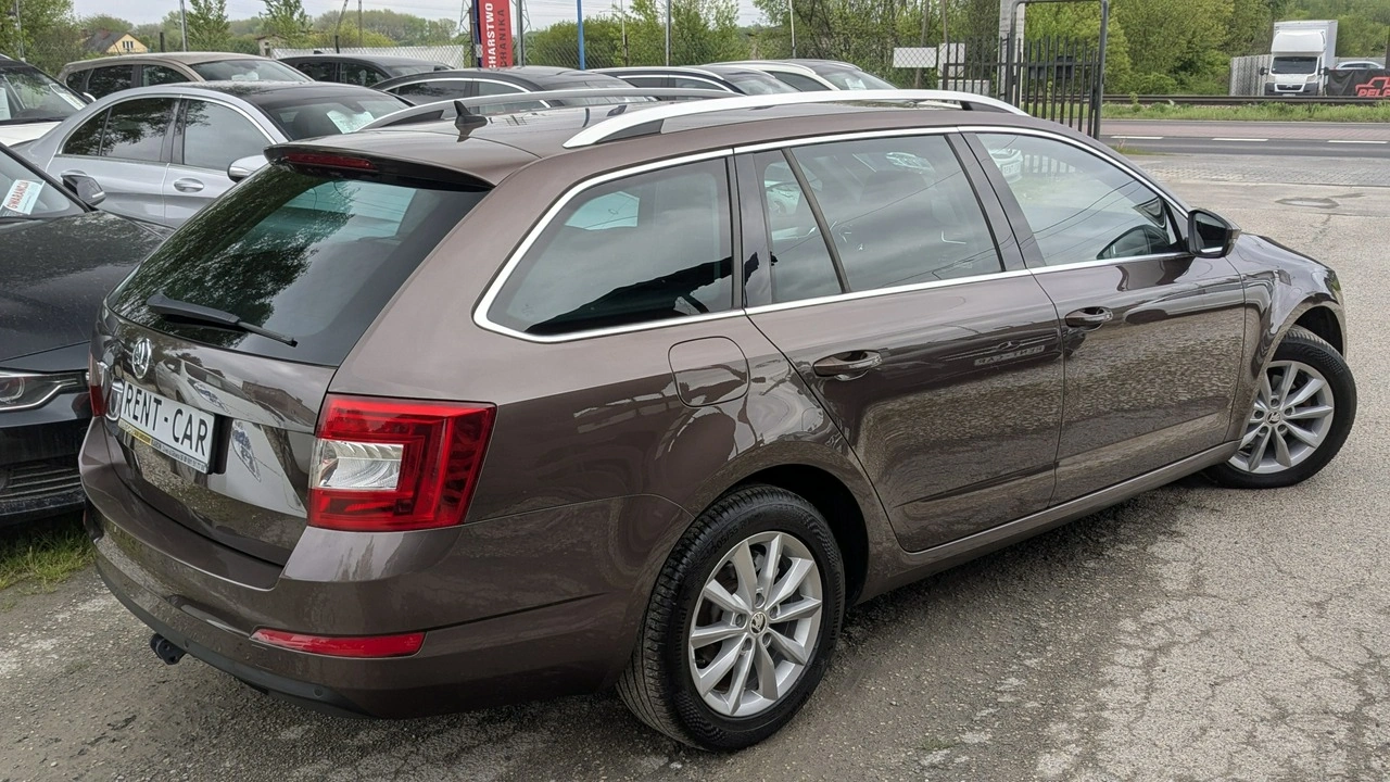 Skoda Octavia - Zdjęcie 11
