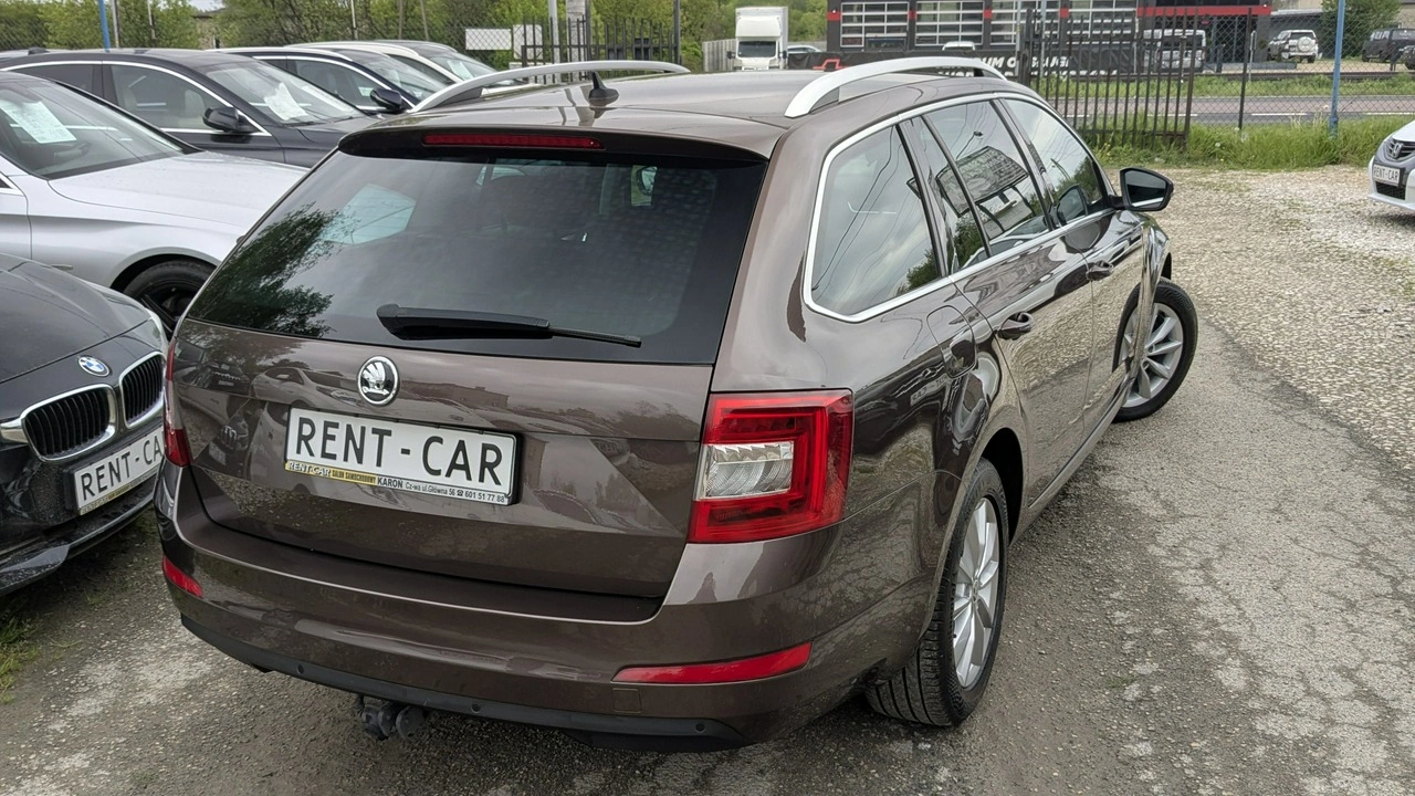 Skoda Octavia - Zdjęcie 13