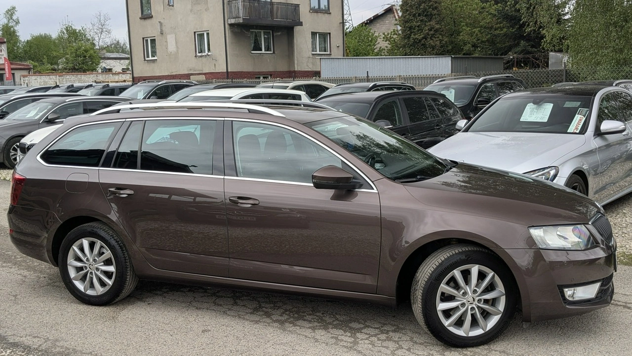 Skoda Octavia - Zdjęcie 14