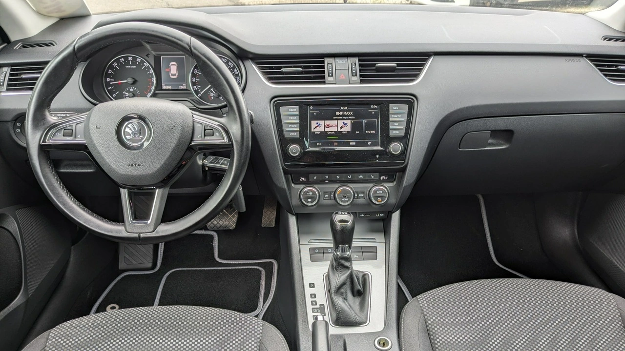 Skoda Octavia - Zdjęcie 22