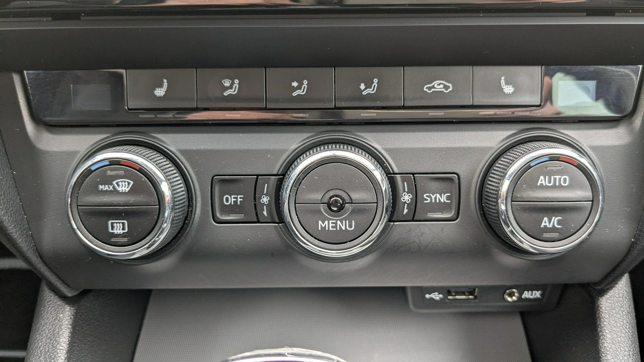 Skoda Octavia - Zdjęcie 25