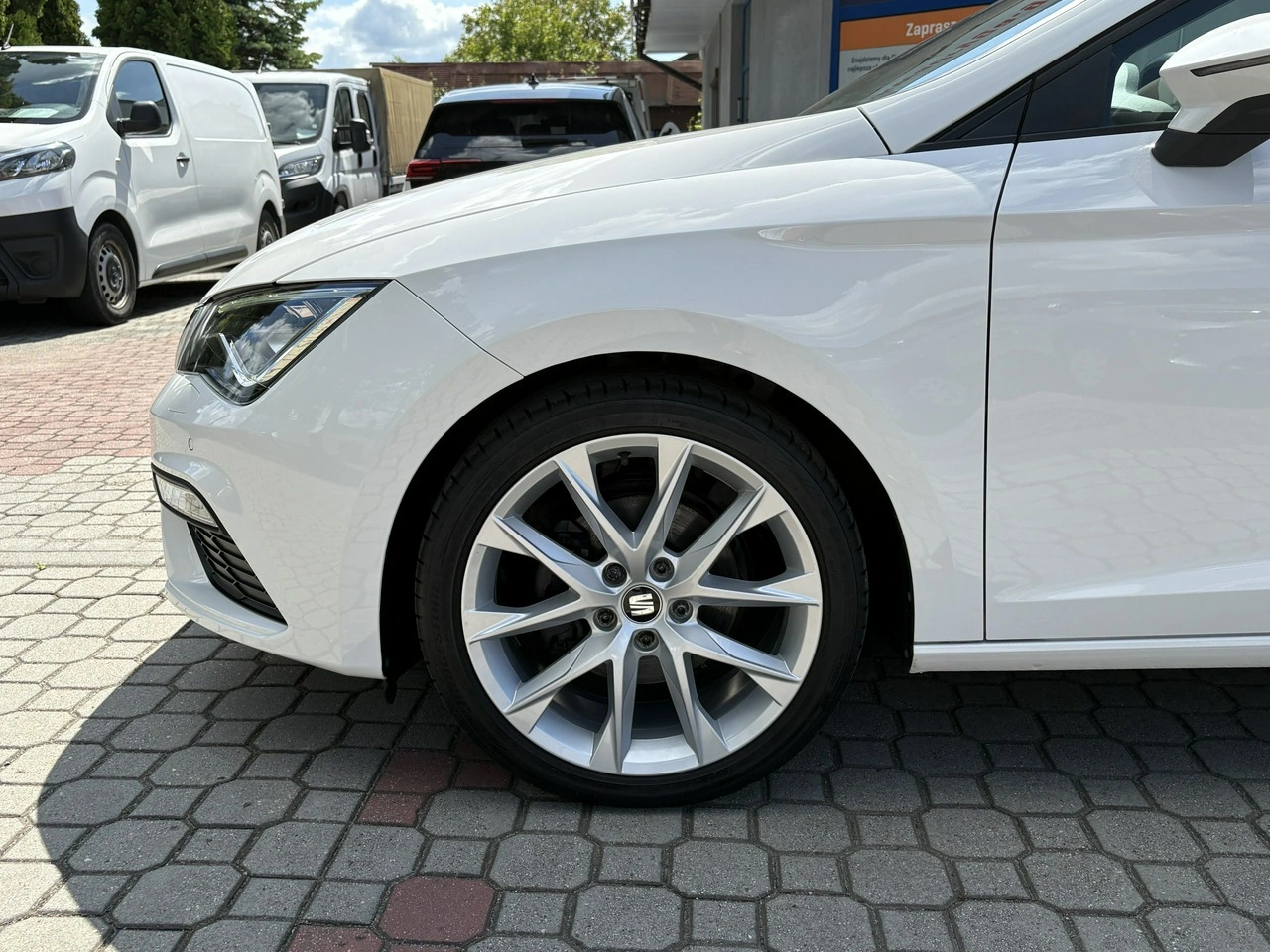 Seat Leon - Zdjęcie 10
