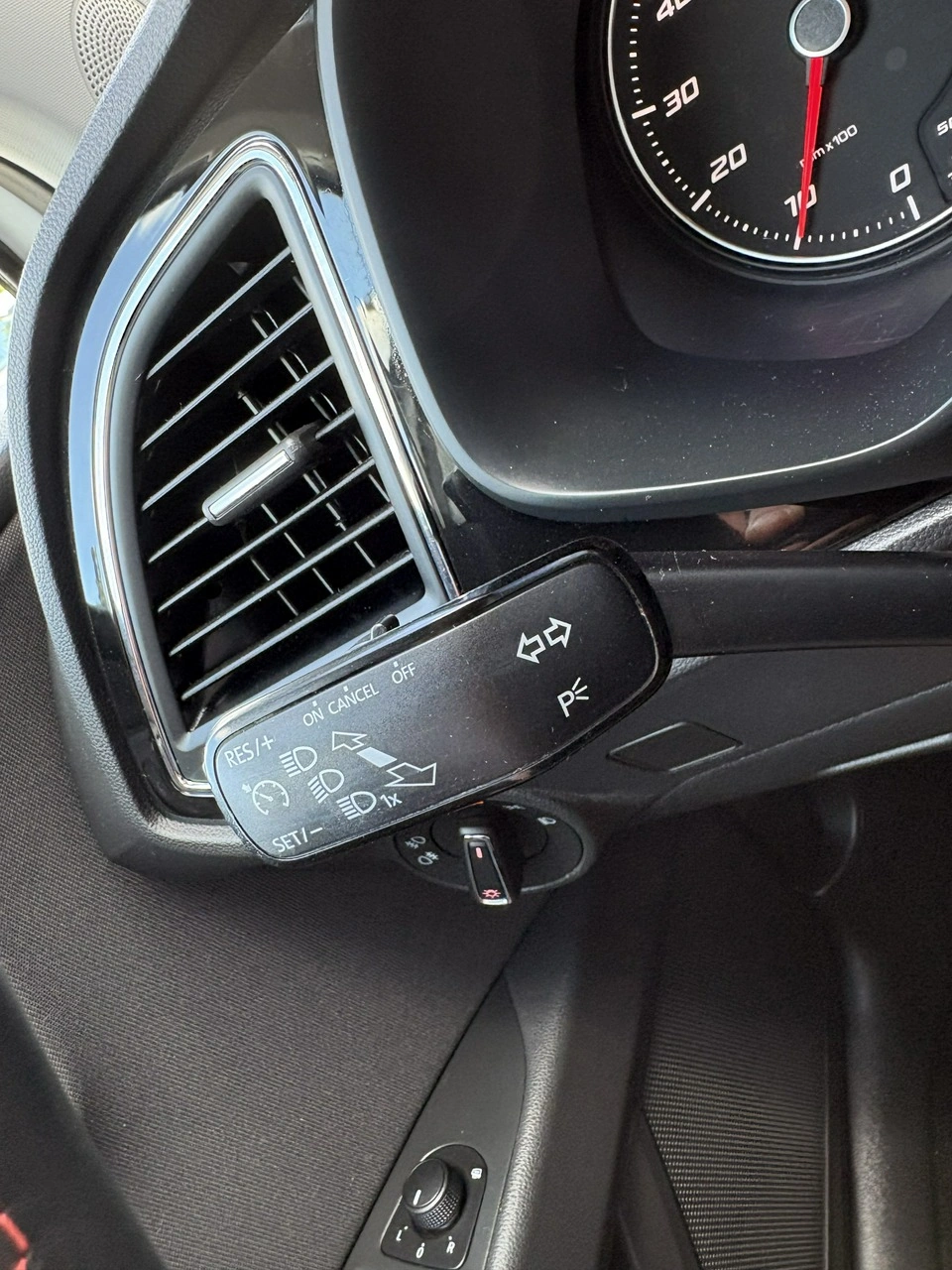 Seat Leon - Zdjęcie 33
