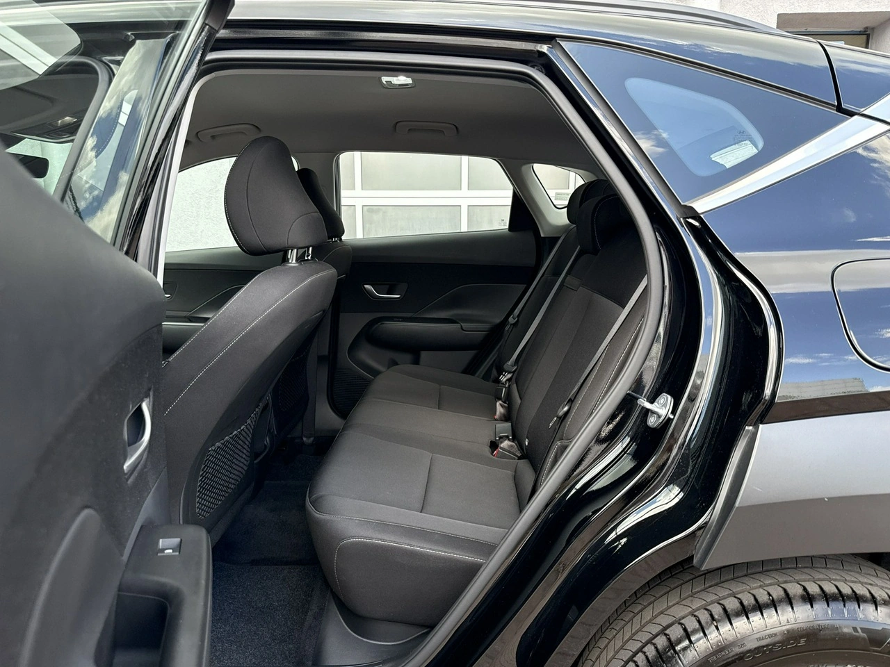 Hyundai Kona - Zdjęcie 24