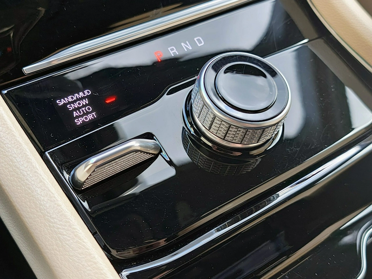 Jeep Grand Cherokee - Zdjęcie 27