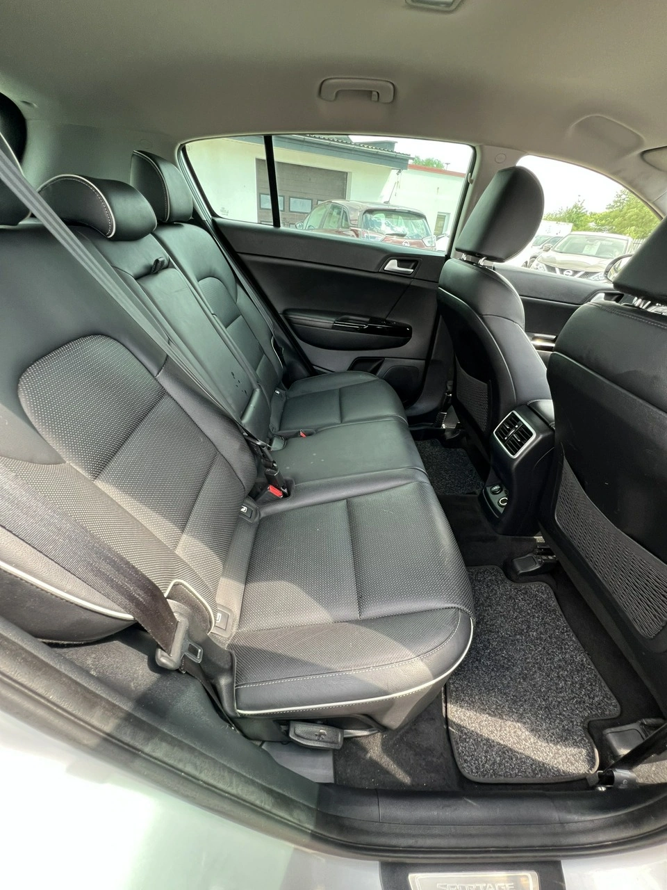Kia Sportage - Zdjęcie 9