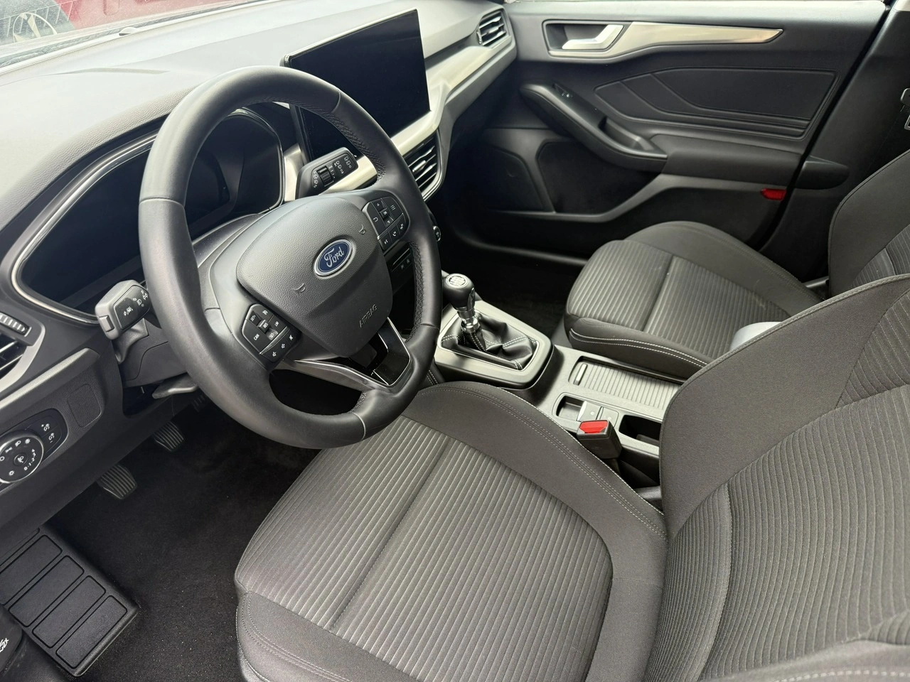 Ford Focus - Zdjęcie 8
